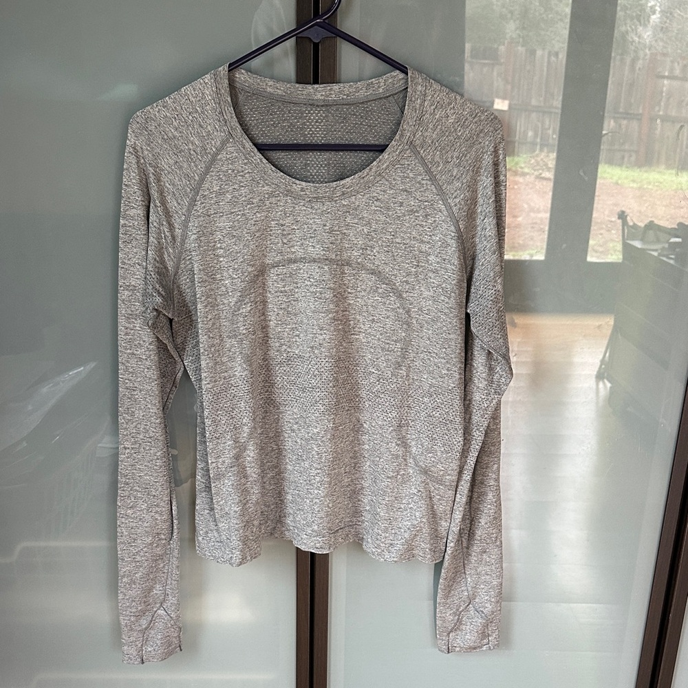 Lululemon Swiftly Tech Long Sleeve Shirt 2.0 - Waist Length - Size 12